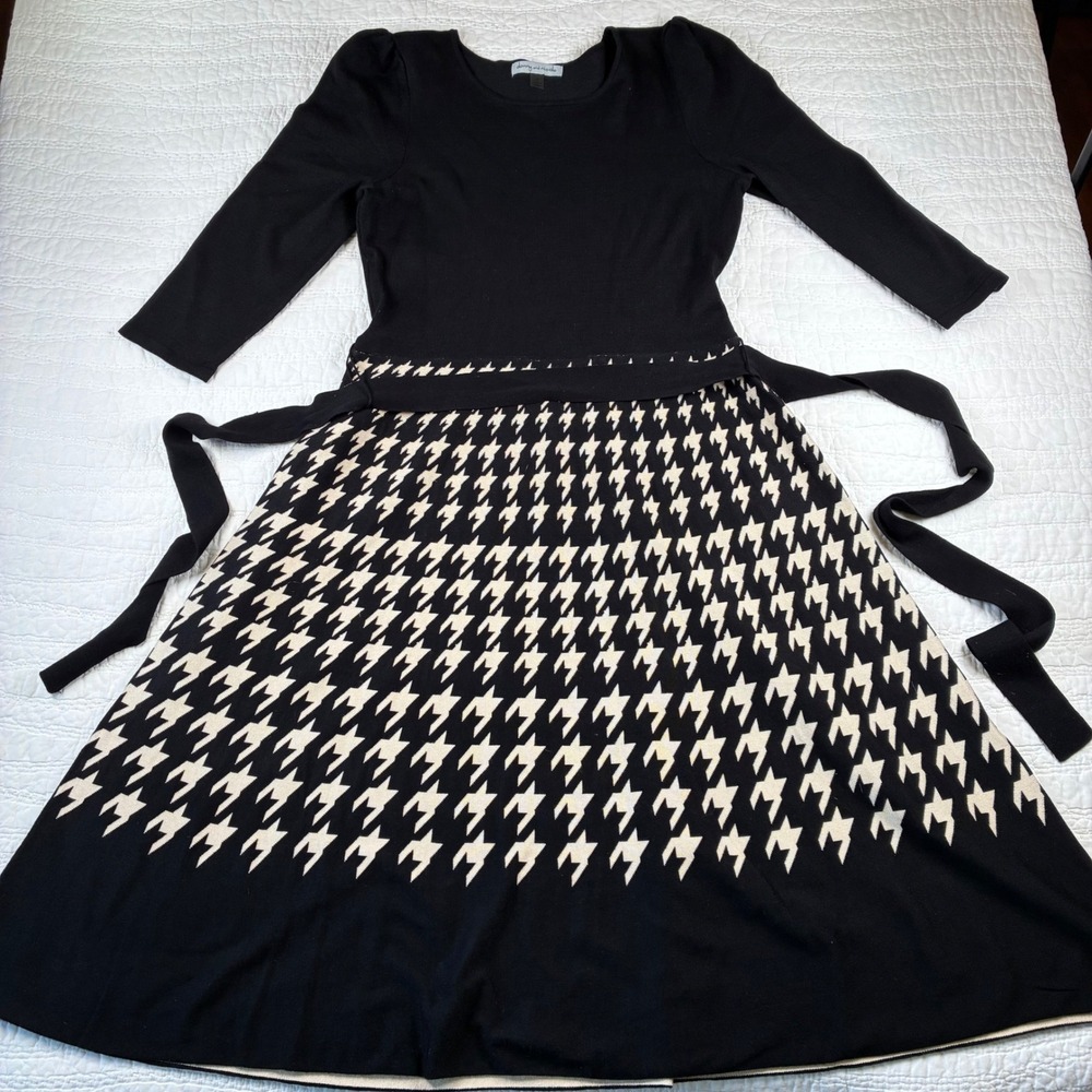 NEW Danny and Nicole Sweater Dress S Black Houndstooth Knit Belted Midi Classic